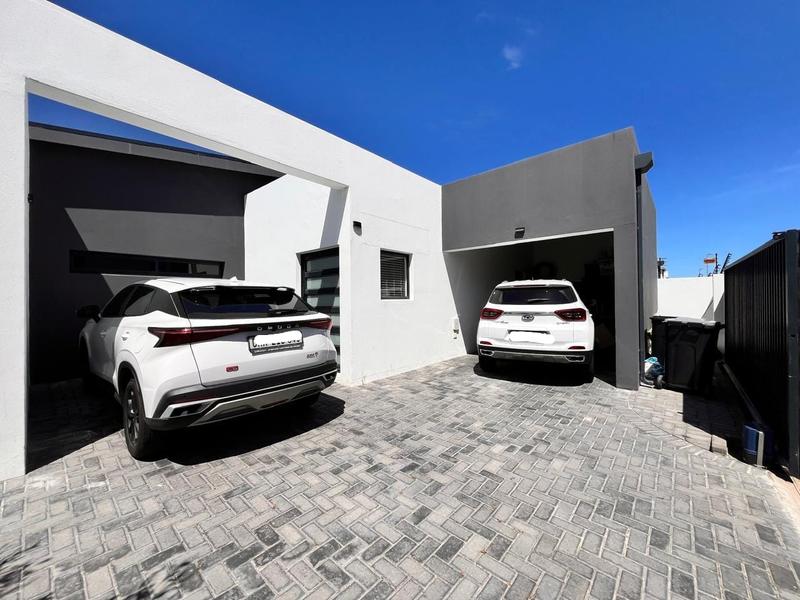 2 Bedroom Property for Sale in Sandown Western Cape